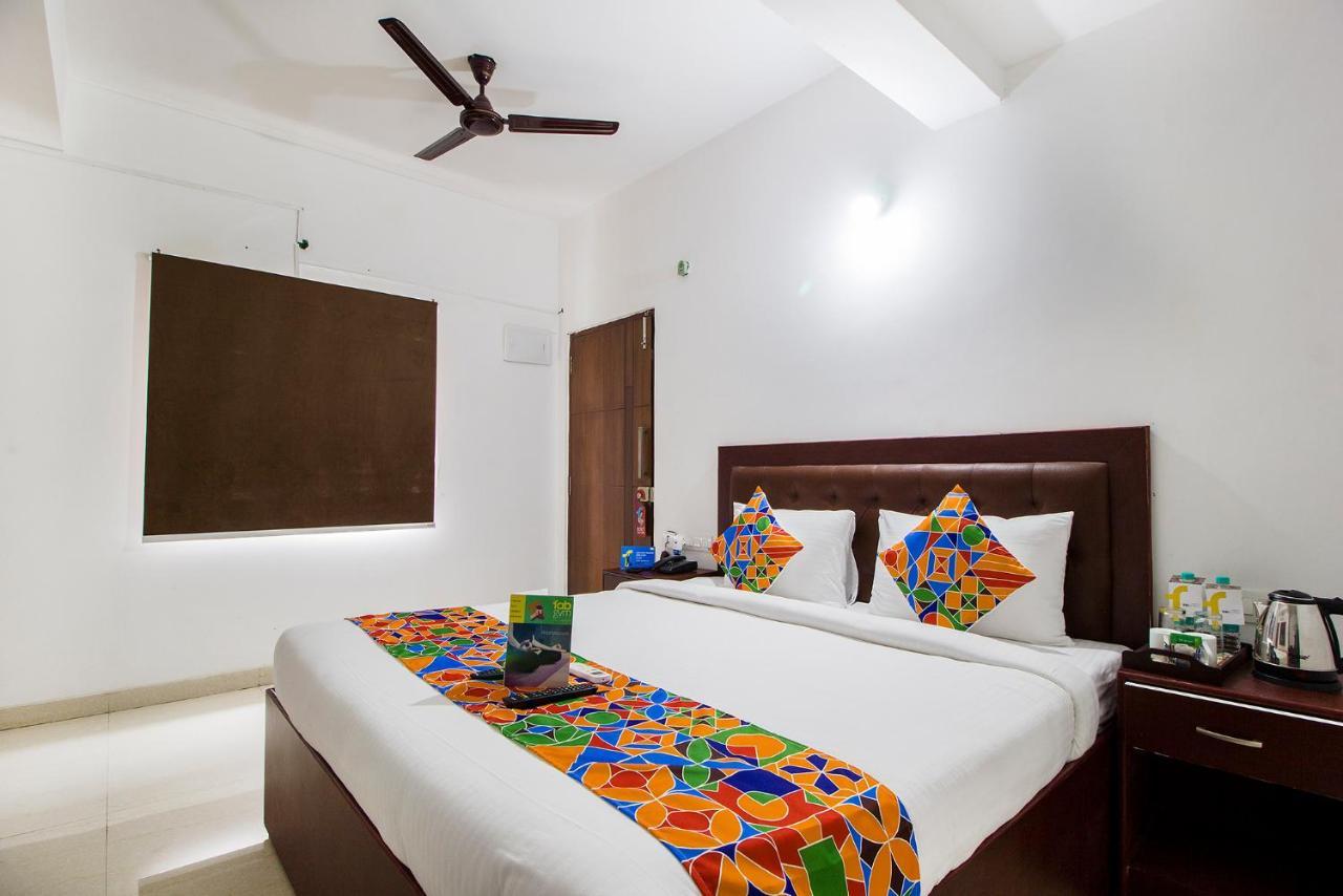 Fabhotel Limestone Aura Hyderabad Exterior foto