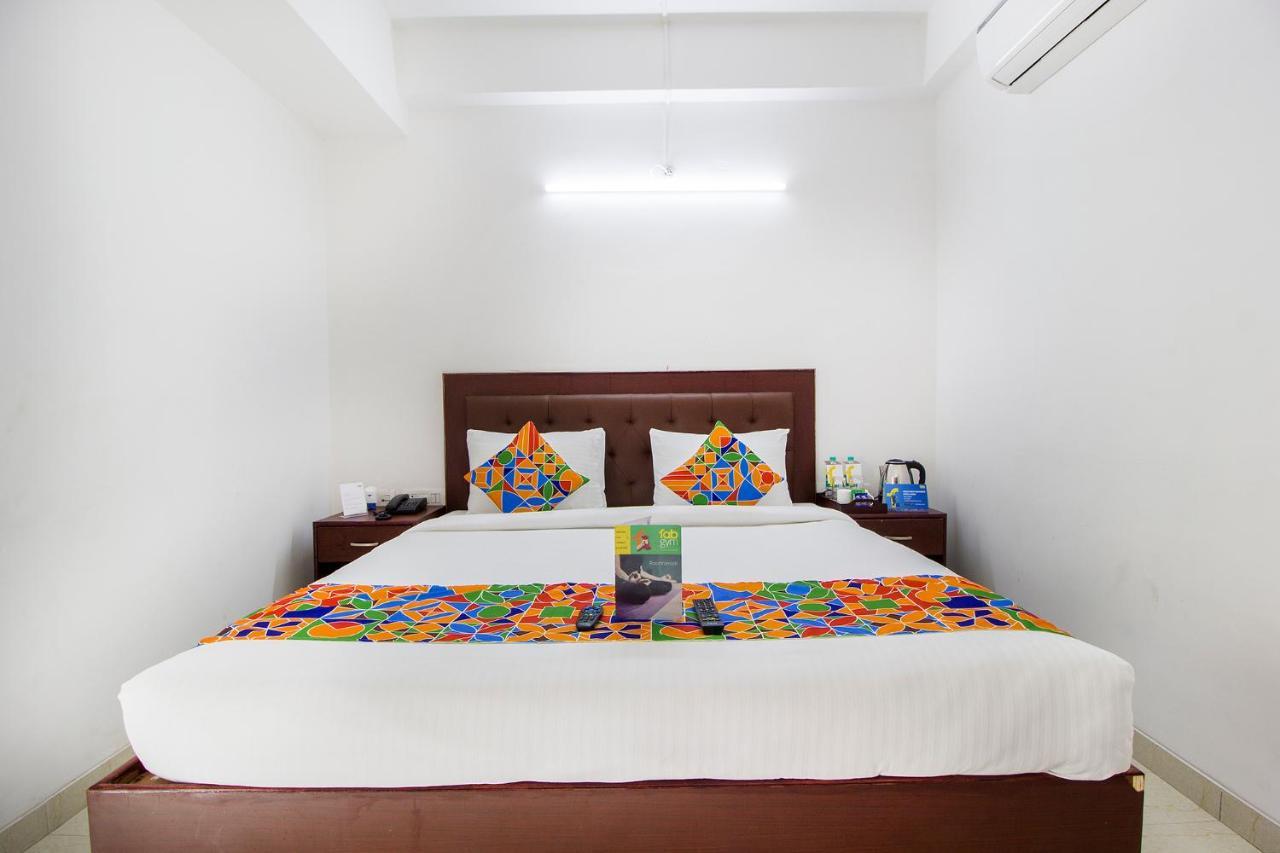 Fabhotel Limestone Aura Hyderabad Exterior foto