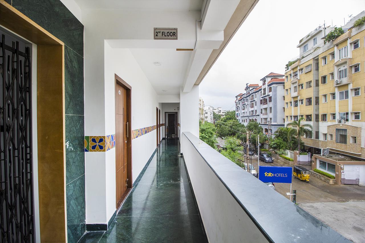 Fabhotel Limestone Aura Hyderabad Exterior foto